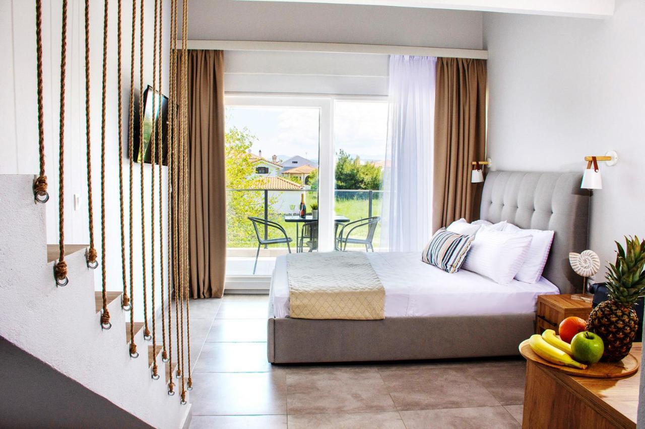 Sithon Diamond Suites Nikiti  Exterior photo